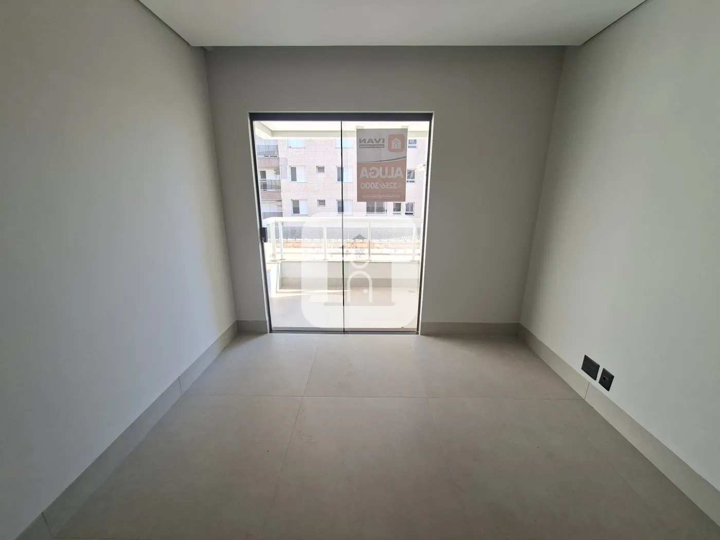 Alugar Apartamento / Padrão em Uberlândia R$ 2.200,00 - Foto 3