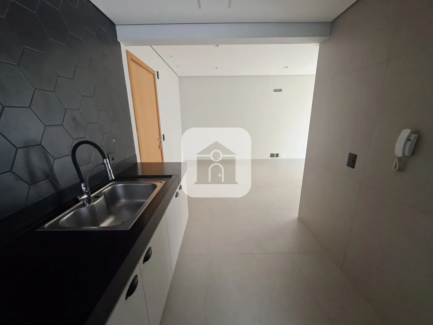 Alugar Apartamento / Padrão em Uberlândia R$ 2.200,00 - Foto 9