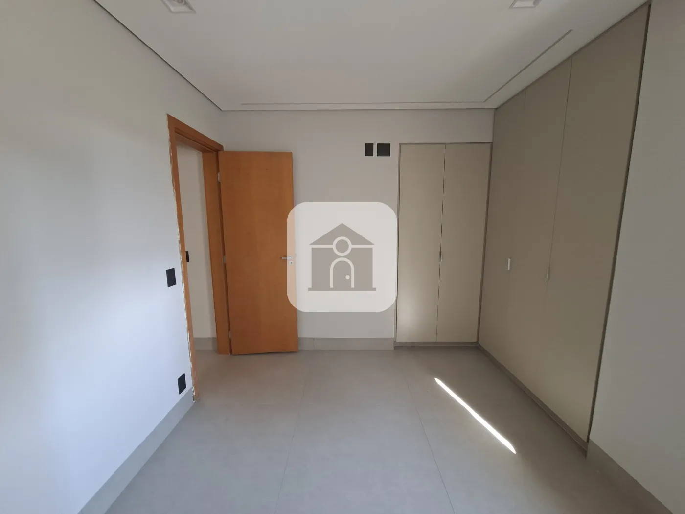 Alugar Apartamento / Padrão em Uberlândia R$ 2.200,00 - Foto 12