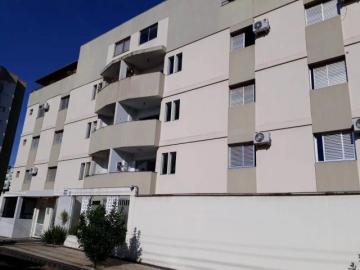 Alugar Apartamento / Cobertura em Uberlândia. apenas R$ 750.000,00