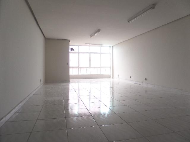 Alugar Comercial / Sala Comercial em Uberlândia. apenas R$ 600,00