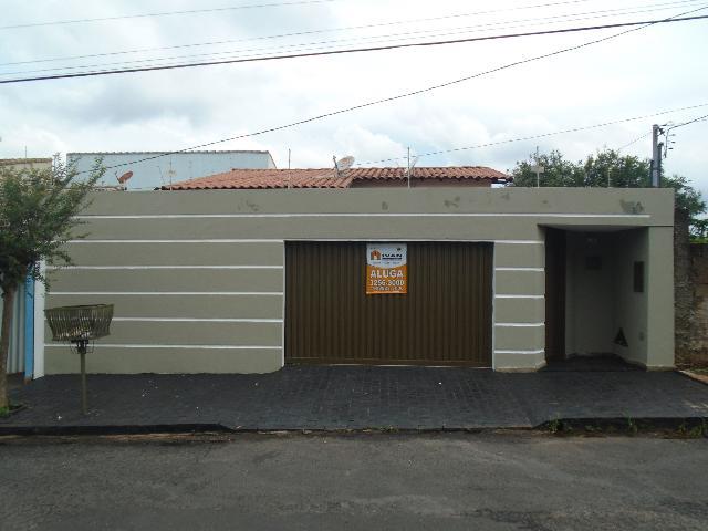 Alugar Casa / Padrão em Uberlândia. apenas R$ 550.000,00