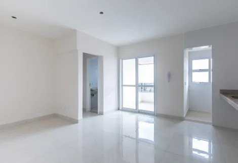 Alugar Apartamento / Padrão em Uberlândia. apenas R$ 590.000,00