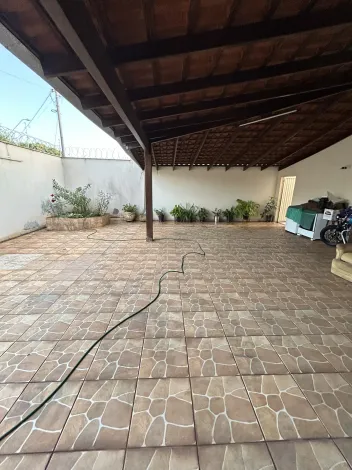 imagem 3 - Casa Estilo Sobrado Para Venda B. Santa Mônica Em Uberlândia imagem 3 - Casa Estilo Sobrado Para Venda B. Santa Mônica Em Uberlândia