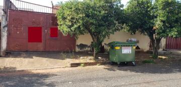 Alugar Terreno / Padrão em Uberlândia. apenas R$ 360.000,00