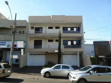 Alugar Apartamento / Padrão em Uberlândia. apenas R$ 990.000,00