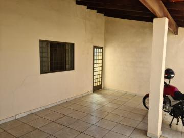 imagem 3 - Casa à venda no Bairro Santa Mônica imagem 3 - Casa à venda no Bairro Santa Mônica