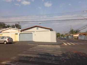 Casa à venda no Bairro Martins