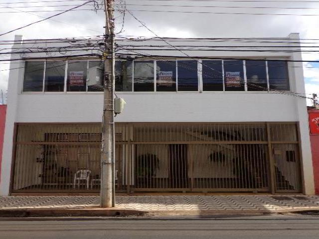 Apartamento à venda no bairro Centro em Uberlândia.