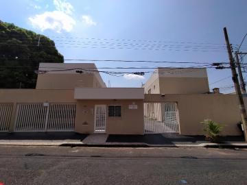 Alugar Casa / Condomínio / Loteamento Fechado em Uberlândia. apenas R$ 1.100,00