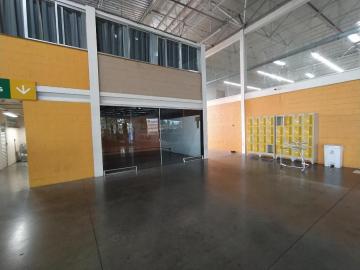 Alugar Comercial / Quiosque em Uberlândia. apenas R$ 1.800,00