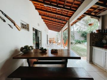 imagem 4 - Casa estilo sobrado para locação e venda no Bairro Jardim Karaiba imagem 4 - Casa estilo sobrado para locação e venda no Bairro Jardim Karaiba
