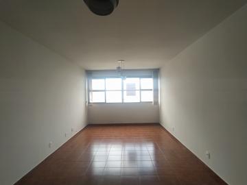 Alugar Apartamento / Padrão em Uberlândia. apenas R$ 1.410,00
