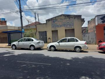 imagem 2 - Casa com ponto comercial à venda no Bairro Osvaldo Rezende imagem 2 - Casa com ponto comercial à venda no Bairro Osvaldo Rezende