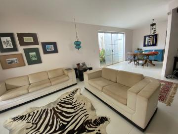 imagem 3 - Casa estilo sobrado à venda no Bairro Jardim karaiba imagem 3 - Casa estilo sobrado à venda no Bairro Jardim karaiba