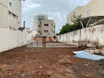 imagem 3 - Terreno à venda no Bairro Maracanã imagem 3 - Terreno à venda no Bairro Maracanã
