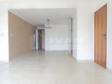 Apartamento à Venda no Centro