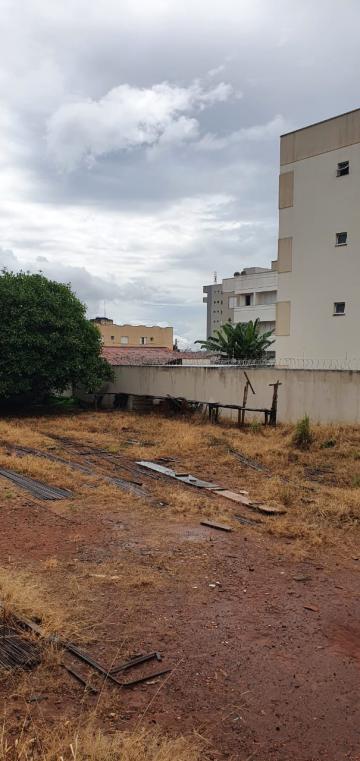 imagem 2 - Terrenos à venda no Bairro Santa Mônica imagem 2 - Terrenos à venda no Bairro Santa Mônica