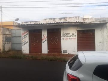 Alugar Comercial / Casa Comercial em Uberlândia. apenas R$ 450.000,00