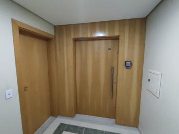 Alugar Apartamento / Cobertura em Uberlândia. apenas R$ 6.000,00