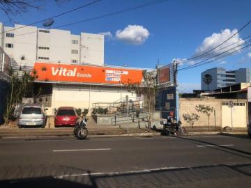 Casa comercial para locação no bairro Centro