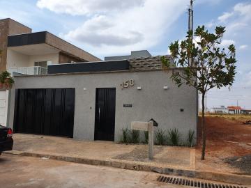 Casa à Venda no Bairro Minas Gerais.