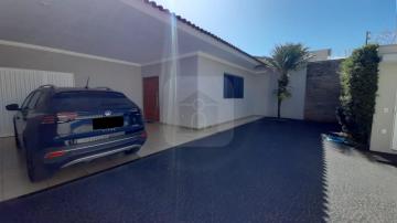 Alugar Casa / Padrão em Uberlândia. apenas R$ 900.000,00