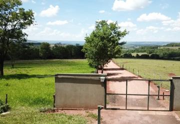 Alugar Rural / Chácara em Uberlândia. apenas R$ 680.000,00