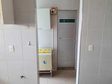 Apartamento à venda no Bairro Saraiva