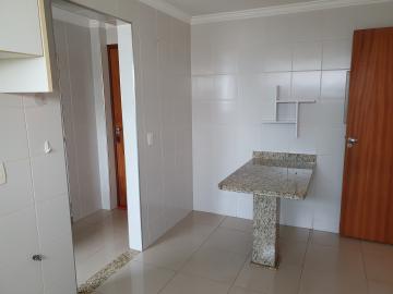 Apartamento à venda no Bairro Saraiva