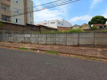 imagem 1 - Área à venda no Bairro Osvaldo Rezende imagem 1 - Área à venda no Bairro Osvaldo Rezende