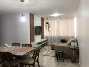 Alugar Apartamento / Padrão em Uberlândia. apenas R$ 435.000,00