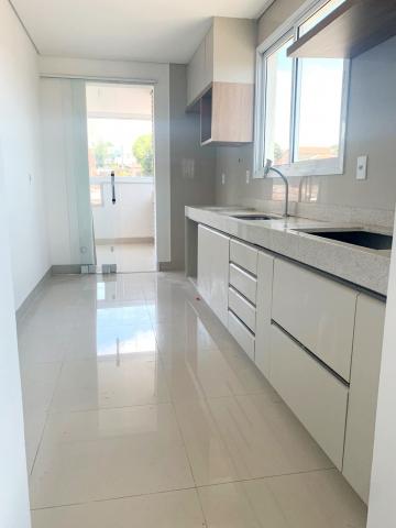 Apartamento à venda no Bairro Saraiva