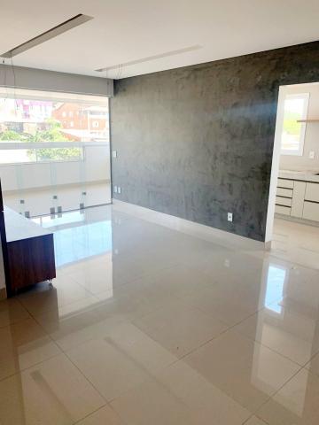 Apartamento à venda no Bairro Saraiva