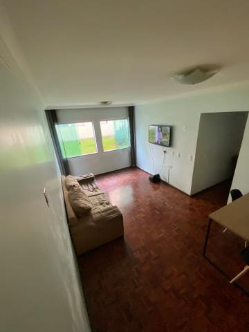 Alugar Apartamento / Padrão em Uberlandia. apenas R$ 200.000,00