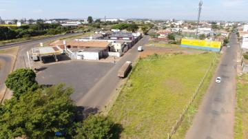 Área triangular de esquina à venda no Bairro Santa Mônica