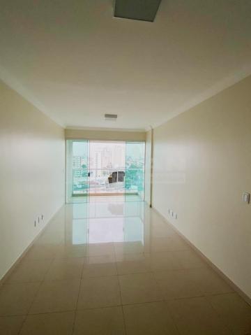 Alugar Apartamento / Padrão em Uberlândia. apenas R$ 550.000,00