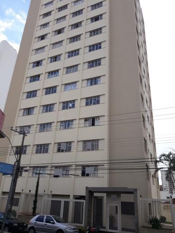 Apartamento à venda no Centro