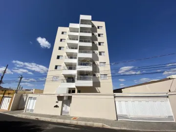Alugar Apartamento / Padrão em Uberlândia. apenas R$ 330.000,00