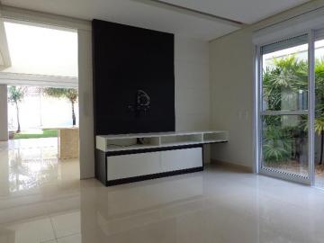 imagem 4 - Casa para locação no condomínio Villa dos Ipês imagem 4 - Casa para locação no condomínio Villa dos Ipês