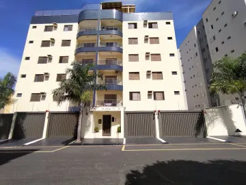 Apartamento / Padrão em Uberlândia/MG 