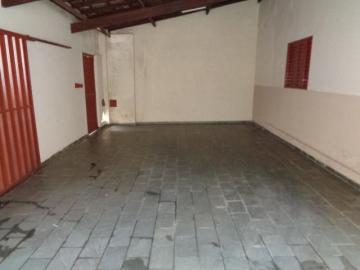 Casa para locação e venda no bairro Granada.