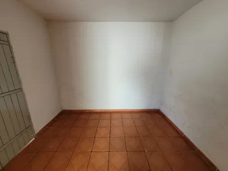 Casa para locação bairro Brasil.