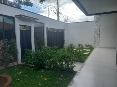 Casa para venda no Bairro Santa Mônica.