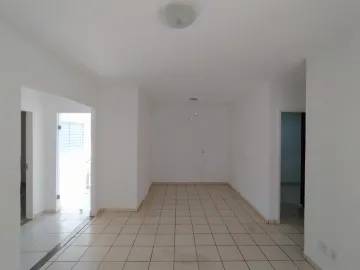 Alugar Casa / Condomínio / Loteamento Fechado em Uberlândia. apenas R$ 1.500,00