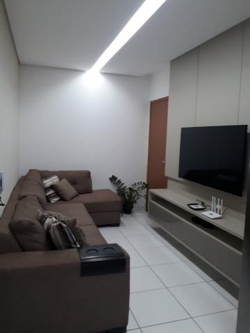 Alugar Apartamento / Padrão em Uberlandia. apenas R$ 230.000,00