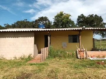 imagem 4 - Chacara para locação e venda na BR365 Gleba 11.  Fica distante 12 km das Chácaras Joocky Camping . Terra. imagem 4 - Chacara para locação e venda na BR365 Gleba 11.  Fica distante 12 km das Chácaras Joocky Camping . Terra.
