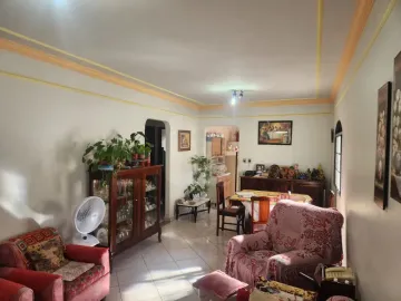 imagem 3 - Casa à Venda no Bairro Saraiva imagem 3 - Casa à Venda no Bairro Saraiva
