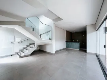 imagem 3 - Casa Sobrado à venda no Bairro Novo Mundo. imagem 3 - Casa Sobrado à venda no Bairro Novo Mundo.