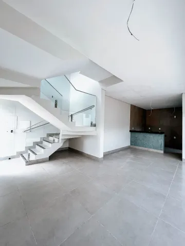 imagem 4 - Casa Sobrado à venda no Bairro Novo Mundo. imagem 4 - Casa Sobrado à venda no Bairro Novo Mundo.